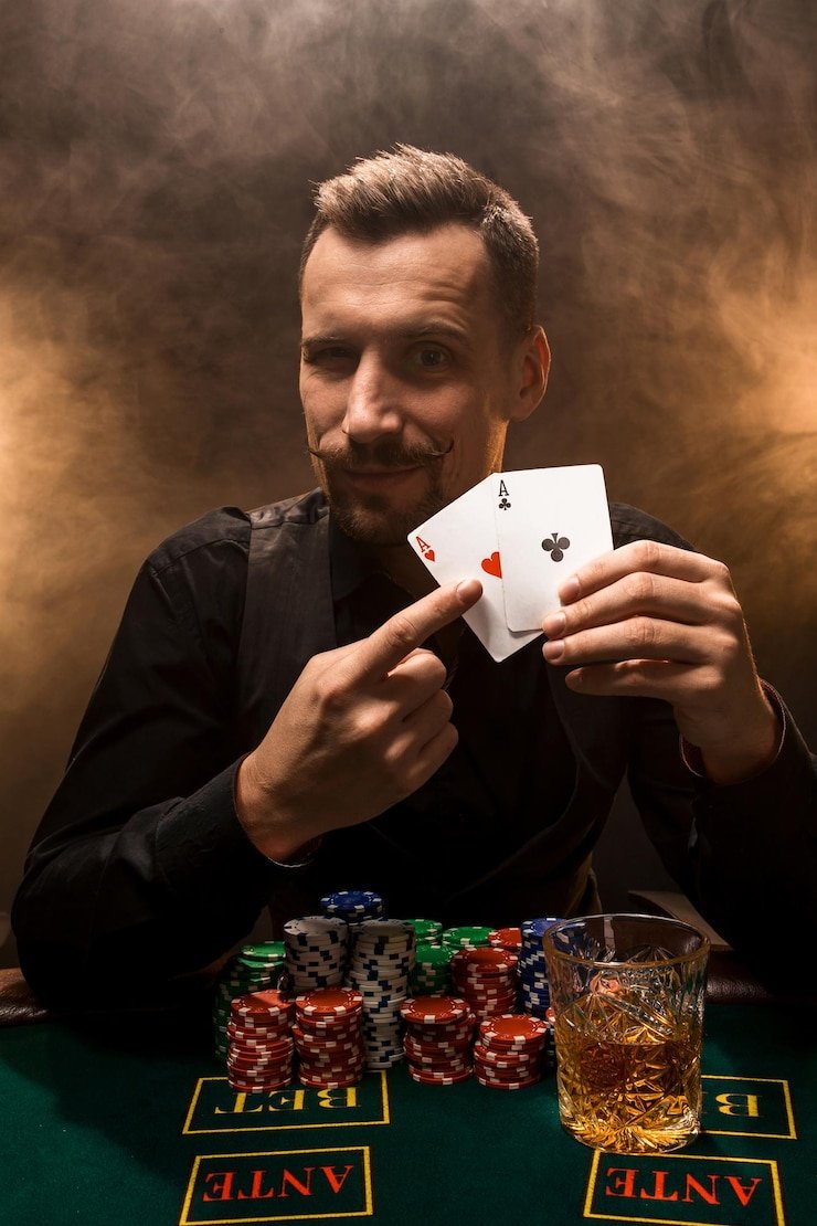 Filipino player using tj77 mobile platform on smartphone for casino and sports betting